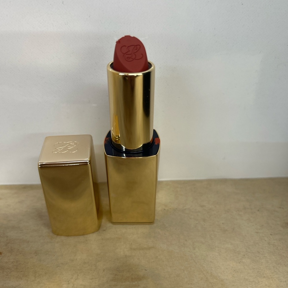 Estee Lauder Gold Case Red Lipstick Matte 333 Persuasive Pure Colour Lipstick